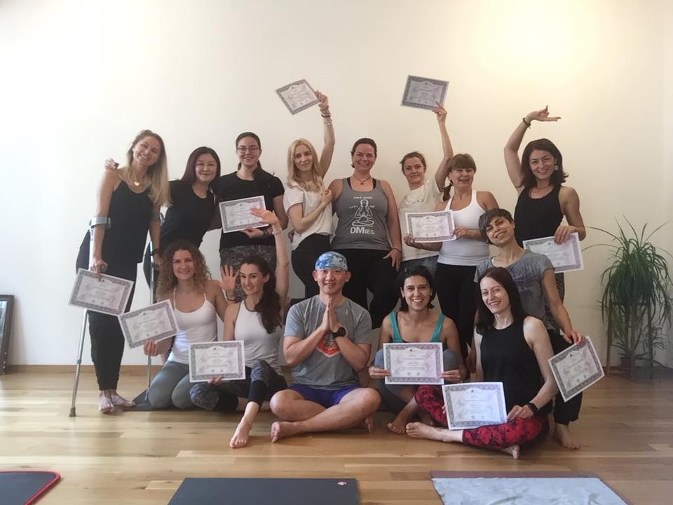 Read more about the article Iunie 2018 – Yin & Restorative Yoga