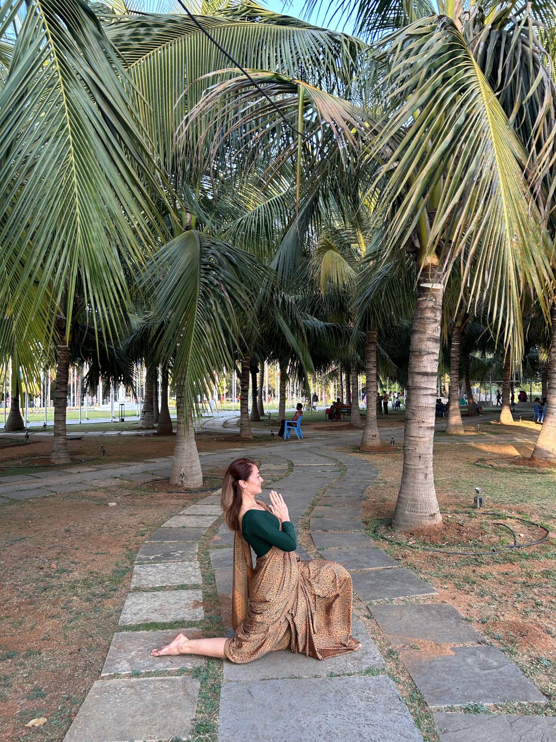 Read more about the article 9.00 Energizing Brahmana Yoga – Backbends Workshop cu Daniela – STUDIO